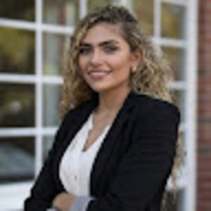 Meet your Posher, Dominique